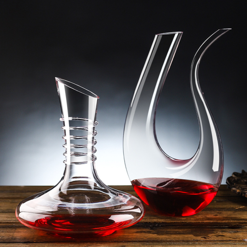 إبريق نبيذ من الكريستال الفاخر - مراجعة Wine Aerator Pour وسعره